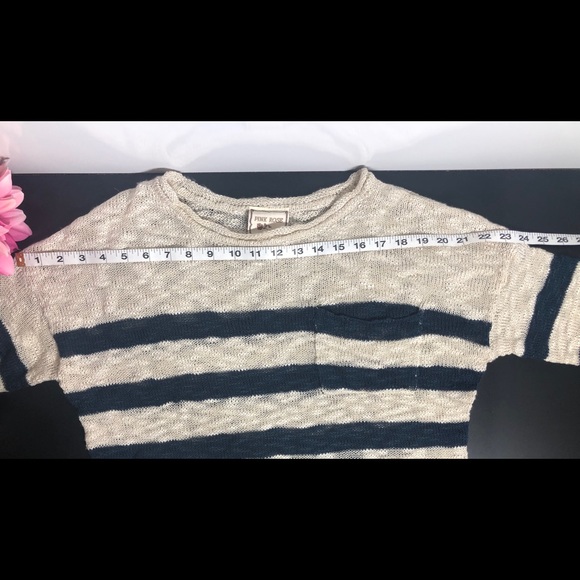 Cable Net White  & Blue cropped sweater 3/ 4 sleeve - Picture 2 of 8